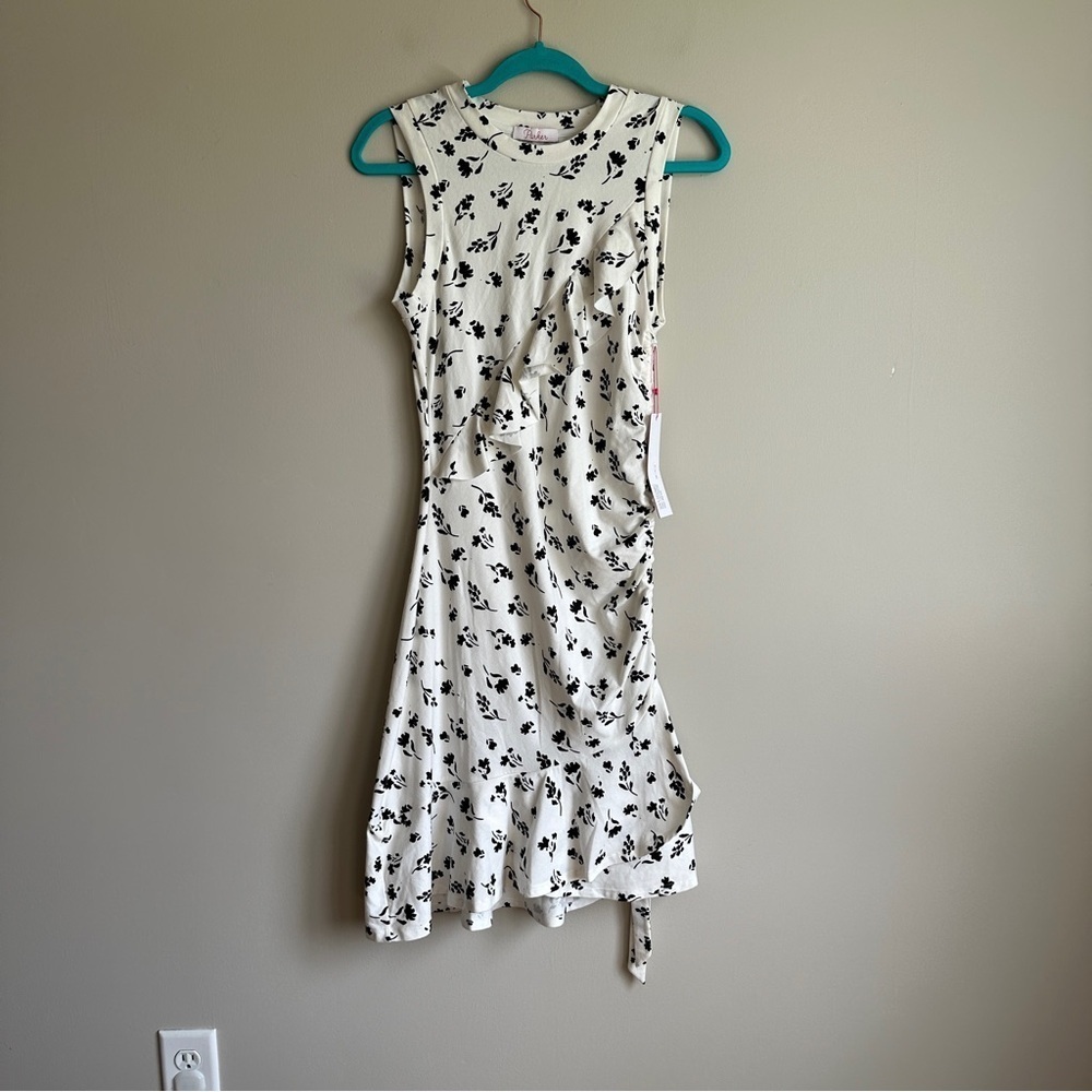 NWT Parker Francis Black and White Floral Fitted Dress Small